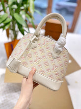 Load image into Gallery viewer, LB721 Alma BB / 9.3 x 6.9 x 4.5 inches