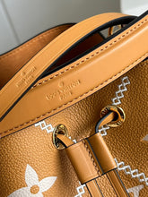 Load image into Gallery viewer, LB656 NéoNoé BB / HIGHEST QUALITY VERSION / 7.9x7.9x5.1inches