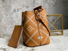 Load image into Gallery viewer, LB653 NéoNoé MM / HIGHEST QUALITY VERSION / 10.2 x 10.2 x 6.9 inches