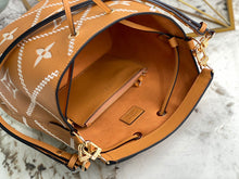 Load image into Gallery viewer, LB653 NéoNoé MM / HIGHEST QUALITY VERSION / 10.2 x 10.2 x 6.9 inches