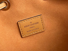 Load image into Gallery viewer, LB653 NéoNoé MM / HIGHEST QUALITY VERSION / 10.2 x 10.2 x 6.9 inches