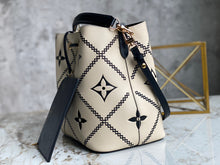 Load image into Gallery viewer, LB654 NéoNoé MM / HIGHEST QUALITY VERSION / 10.2 x 10.2 x 6.9 inches