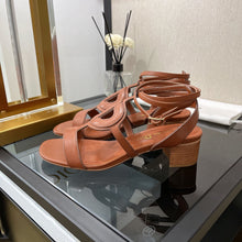 Load image into Gallery viewer, SE843 DR D-Club Sandals / Size4-11