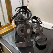 Load image into Gallery viewer, SE844 DR D-Club Sandals / Size4-11