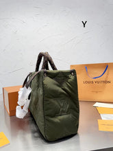 Load image into Gallery viewer, LB725 Onthego MM Size / 13.8 x 10.6 x 5.5 inches