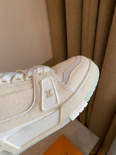 Load image into Gallery viewer, SE852 LB TRAINER Sneakers / Size5-10