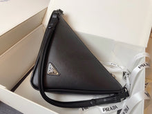 Load image into Gallery viewer, PD164 Triangle Leather Pouch / 10.2x6.3x2inch
