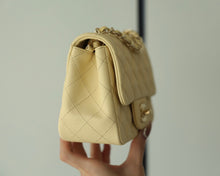 Load image into Gallery viewer, CC537 Classic Flap / Extra mini / HIGHEST QUALITY VERSION / 5.3x6.7x3.2inch