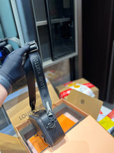 Load image into Gallery viewer, LB741 Phone Pouch / 7.1x4.3x2.4inch