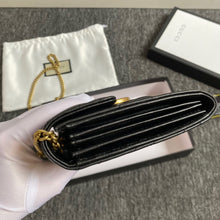 Load image into Gallery viewer, GC434 GG Marmont matelassé mini bag / 8"W x 5"H x 2.5"D