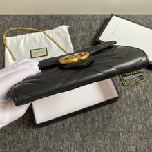 Load image into Gallery viewer, GC434 GG Marmont matelassé mini bag / 8"W x 5"H x 2.5"D