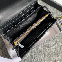 Load image into Gallery viewer, GC434 GG Marmont matelassé mini bag / 8"W x 5"H x 2.5"D