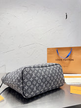 Load image into Gallery viewer, LB729 Neverfull MM / 12.2 x 11 x 5.5 inches