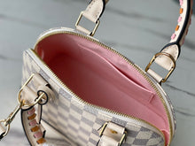 Load image into Gallery viewer, LB647 Alma BB Handbag / HIGHEST QUALITY VERSION