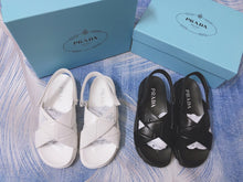 Load image into Gallery viewer, SE856 PD Quilted Nappa Leather Flatform Sandals / Size4-9