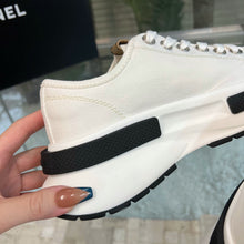 Load image into Gallery viewer, SE983 CC Sneakers / Sneaker Boots