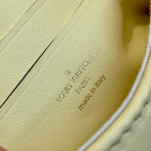 Load image into Gallery viewer, LB664 Wallet on Strap Bubblegram / HIGHEST QUALITY VERSION / 7.9 x 4.7 x 2.4 inches