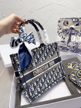 Load image into Gallery viewer, DR258 Small Dior Book Tote / 10.2 x 8.5 x 5.5 inches (Including the Wallet)