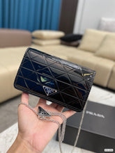 Load image into Gallery viewer, PD192 Wallet on the Chain Come with the Card Holder / 7.5x4.7inch
