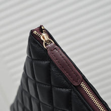 Load image into Gallery viewer, CC667 Small Pouch / 13.4x9.5inch