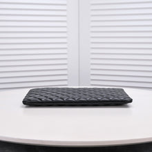 Load image into Gallery viewer, CC667 Small Pouch / 13.4x9.5inch