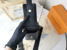 Load image into Gallery viewer, MBG038 Double Phone Pouch NM / 4.3 x 7.1 x 3.1 inches