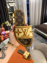 Load image into Gallery viewer, SE603 Size 4-12