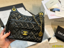 Load image into Gallery viewer, CC632 Small Hobo Bag / 6.6 × 7.4 × 2.3 in