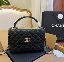 Load image into Gallery viewer, CC630 Flap Bag with Top Handle / 6.6 × 9.8 × 4.7 in