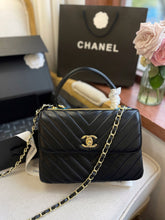 Load image into Gallery viewer, CC631 Flap Bag with Top Handle / 6.6 × 9.8 × 3.9 in