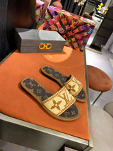 Load image into Gallery viewer, SE603 Size 4-12