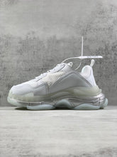 Load image into Gallery viewer, SE946 Women's Triple S Clear Sole