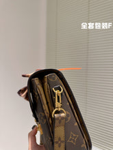 Load image into Gallery viewer, LB001 9.8x7.5x2.8 inch