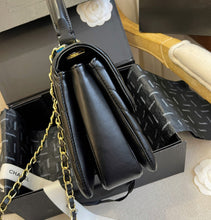 Load image into Gallery viewer, CC631 Flap Bag with Top Handle / 6.6 × 9.8 × 3.9 in