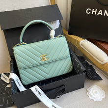 Load image into Gallery viewer, CC631 Flap Bag with Top Handle / 6.6 × 9.8 × 3.9 in