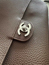 Load image into Gallery viewer, CC1471 CHANEL 26S Maxi Flap Bag /  HIGHEST QUALITY VERSION / S:34 x 18 x 9.5 cm L:39 x 28 x 11 cm

