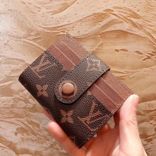 Load image into Gallery viewer, LB1363 LV Wallet / 9x9cm
