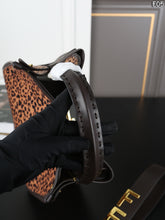 Load image into Gallery viewer, FF322 Peekaboo FENDI ROMA/29x25CM
