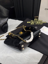 Load image into Gallery viewer, CC1209 Chanel 25s Hobo Tote Bag /Small 20x18CM Medium 33x31CM
