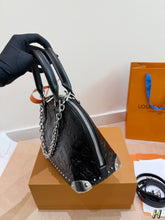 Load image into Gallery viewer, LB1364 LV New AIma Shell Bag 25X28CM
