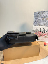 Load image into Gallery viewer, DR590 Dior Crossbody Bag Streetchic /24X12CM
