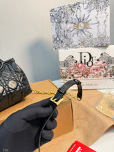 Load image into Gallery viewer, DR591 Dior Jolie TopHandle Mini Chain Bag/18X10CM
