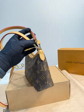 Load image into Gallery viewer, LB1367 LV Mini Bag/20X14CM
