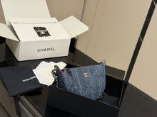Load image into Gallery viewer, CC1214 CHANEL Coco Neige 25N|25K/21X15CM
