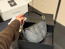 Load image into Gallery viewer, CC1215 CHANEL Coco Neige 25N|25K/21X15CM
