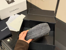 Load image into Gallery viewer, CC1215 CHANEL Coco Neige 25N|25K/21X15CM
