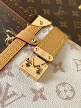 Load image into Gallery viewer, LB1370 LVSide Trunk Medium Handbag Monogram/ HIGHEST QUALITY VERSION/23.5 X 16X 8.5CM
