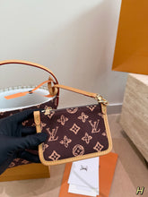Load image into Gallery viewer, LB1371 LV 130th Anniversary Limited Edition New All in BB /19X17CM
