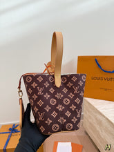 Load image into Gallery viewer, LB1371 LV 130th Anniversary Limited Edition New All in BB /19X17CM
