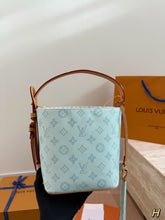 Load image into Gallery viewer, LB1371 LV 130th Anniversary Limited Edition New All in BB /19X17CM
